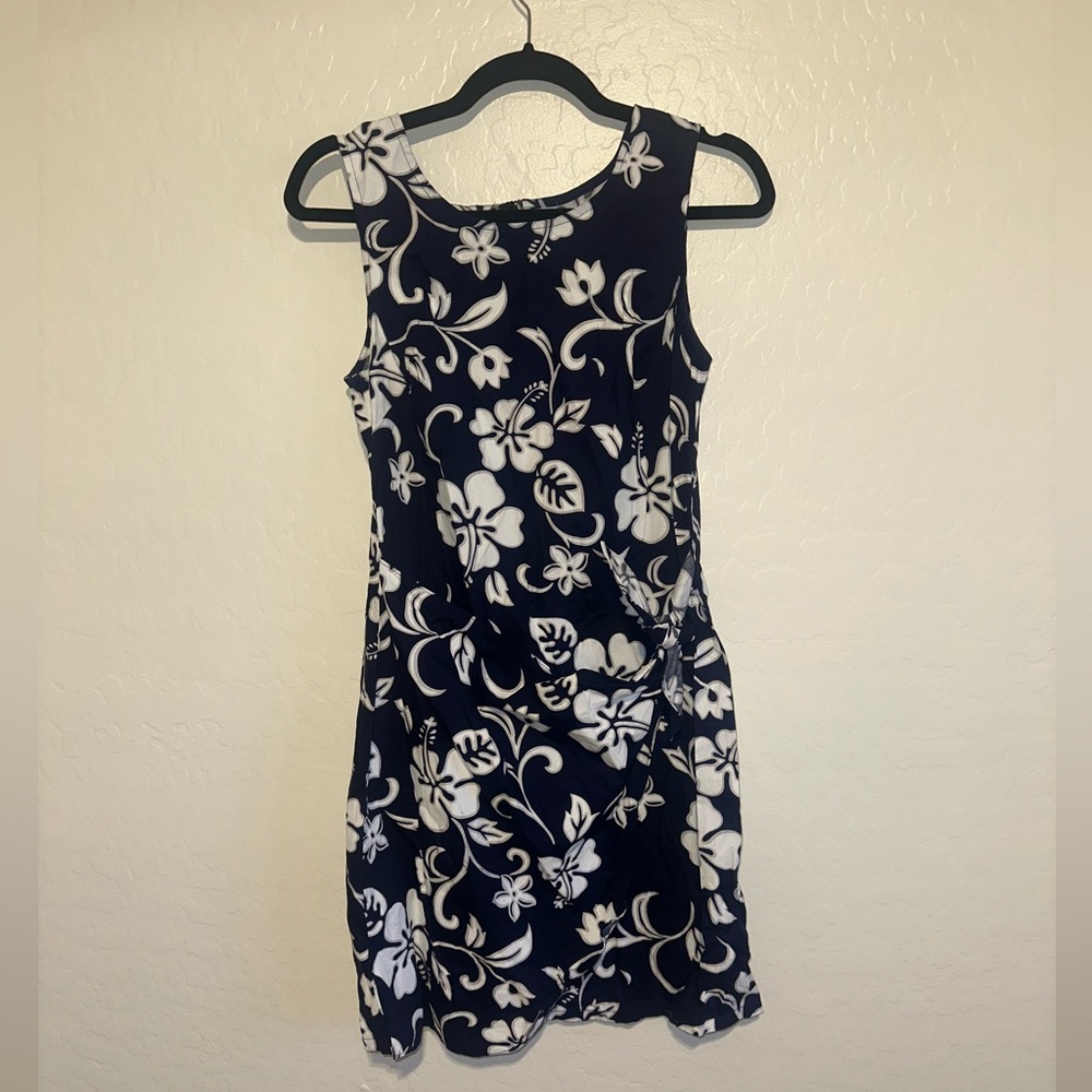 Hawaiian Floral Navy and White Summer Dress - Picture 2 of 9